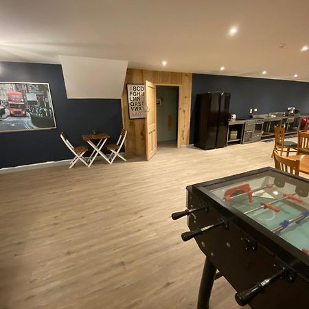 Luxury Cosy Carriage With Electric Private Hot Tub Apartment Hereford Bagian luar foto